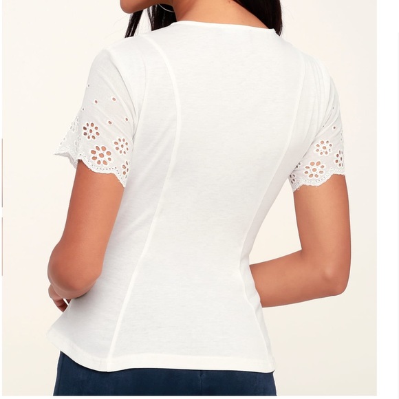 WHITE EYELET SLEEVE PEPLUM TOP! - Picture 3 of 5